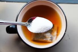 Can I add sugar to green tea?